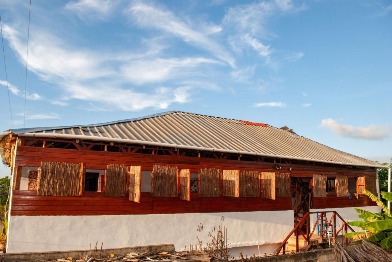 Hostel La Ballena Backpacker Las Galeras Exterior foto